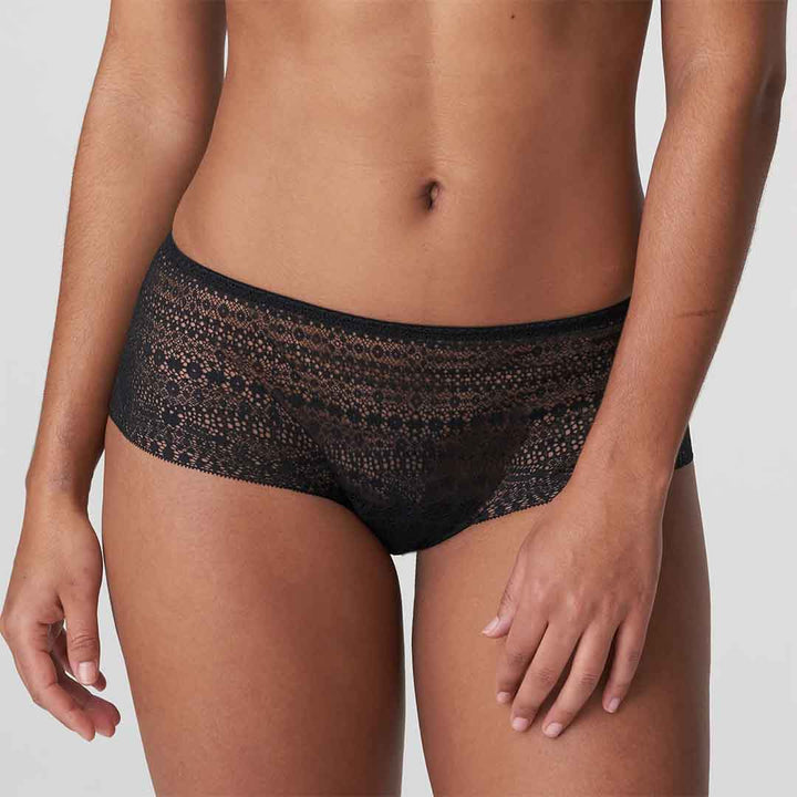 Culote de encaje negro para mujer.