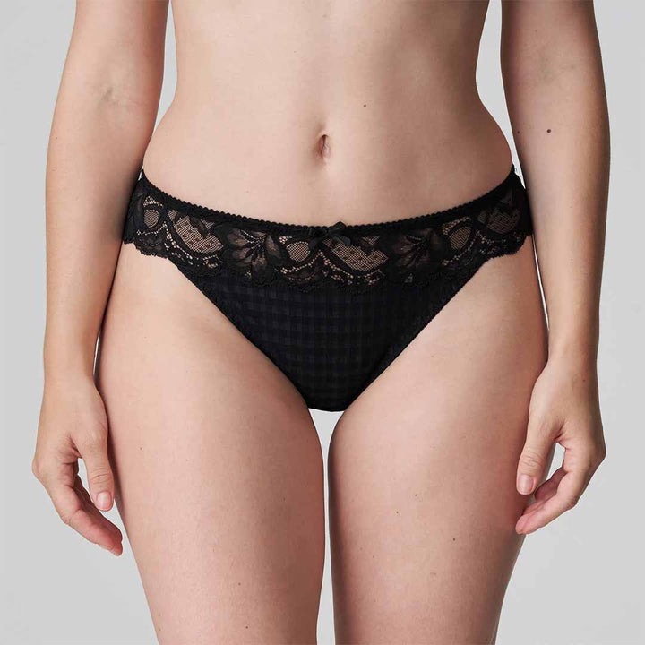 Tanga Madison en colores básicos