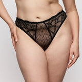 Tanga de encaje Naica